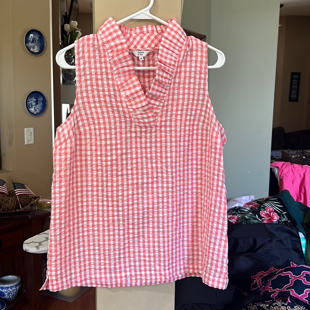 Crown and Ivy ruffled collar blouse